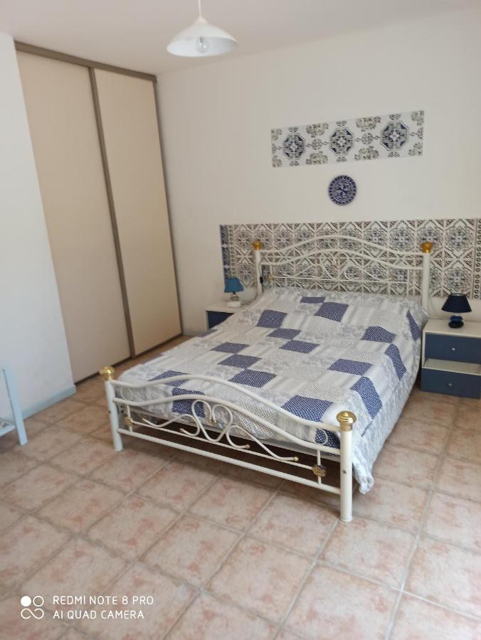 Mas Des Pins Bed & Breakfast Сен-Киприен Екстериор снимка
